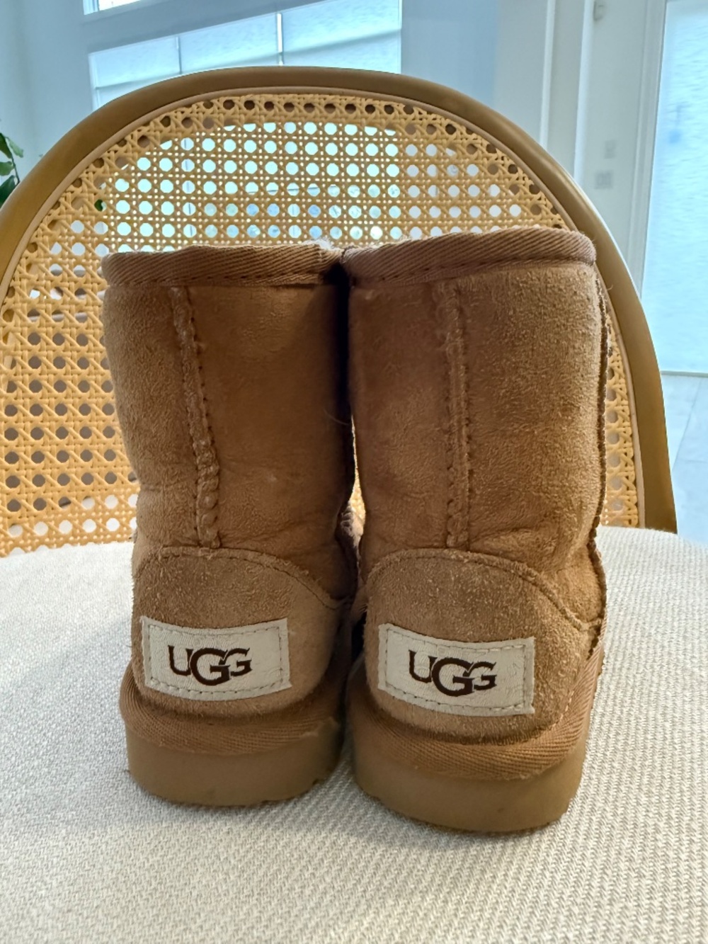 Toddler UGGS - Picture 2 of 4